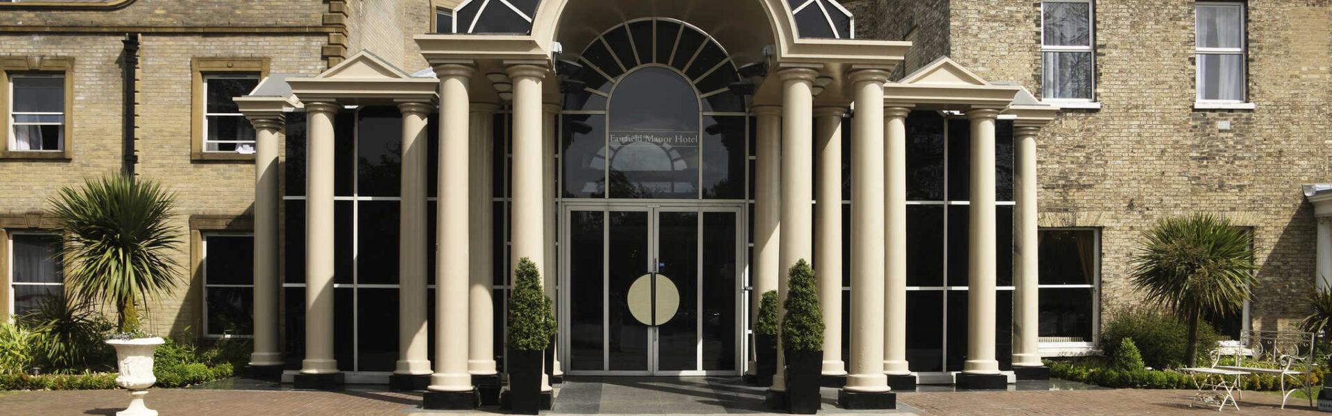 Mercure York Fairfield Manor Hotel