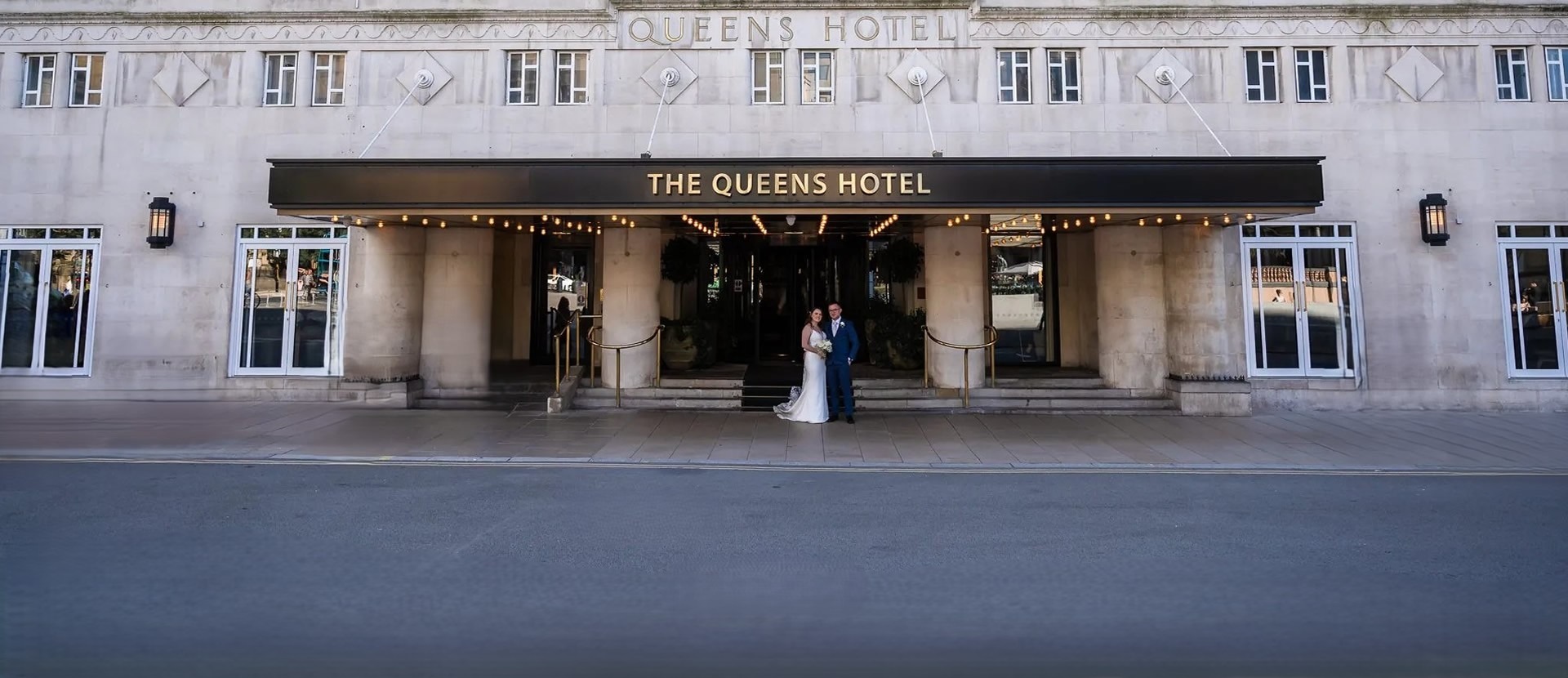 THE QUEENS HOTEL LEEDS
