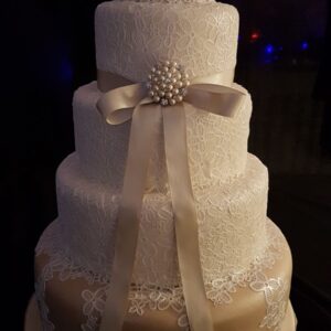 Cakes by Flossie