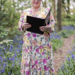 Helen Elizabeth ~ Independent Family Celebrant Helen Elizabeth ~ Independent Family Celebrant