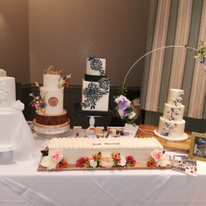 Cakes to please Cakes to please